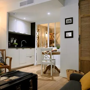 Les Petits Volets Appartement Antibes